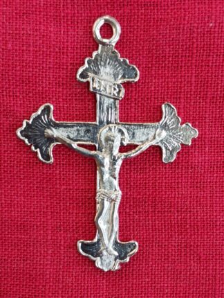 Crucifix pendant